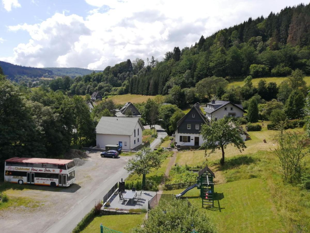 Apartment Am Felsen Zueschen Винтерберг Екстериор снимка