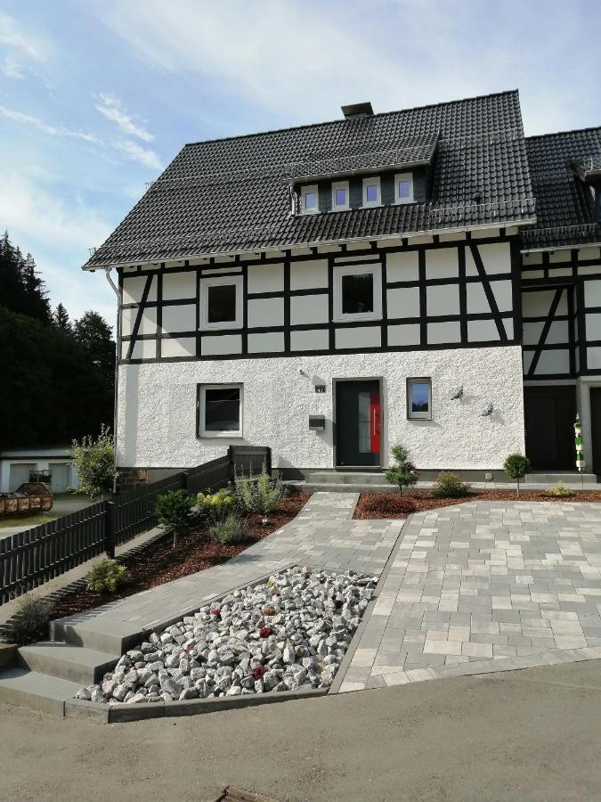 Apartment Am Felsen Zueschen Винтерберг Екстериор снимка